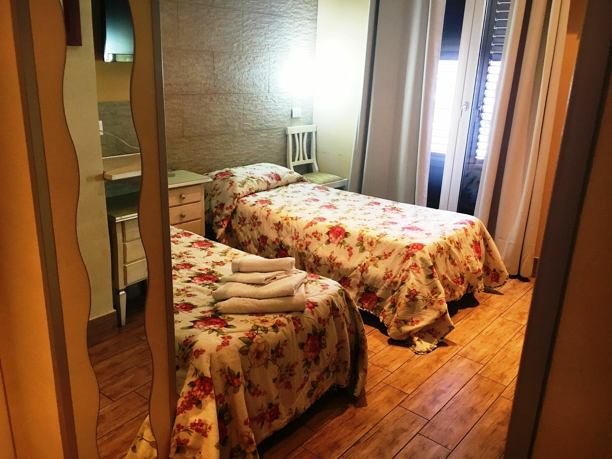 Casa Aurelia Hotell Palermo Exteriör bild