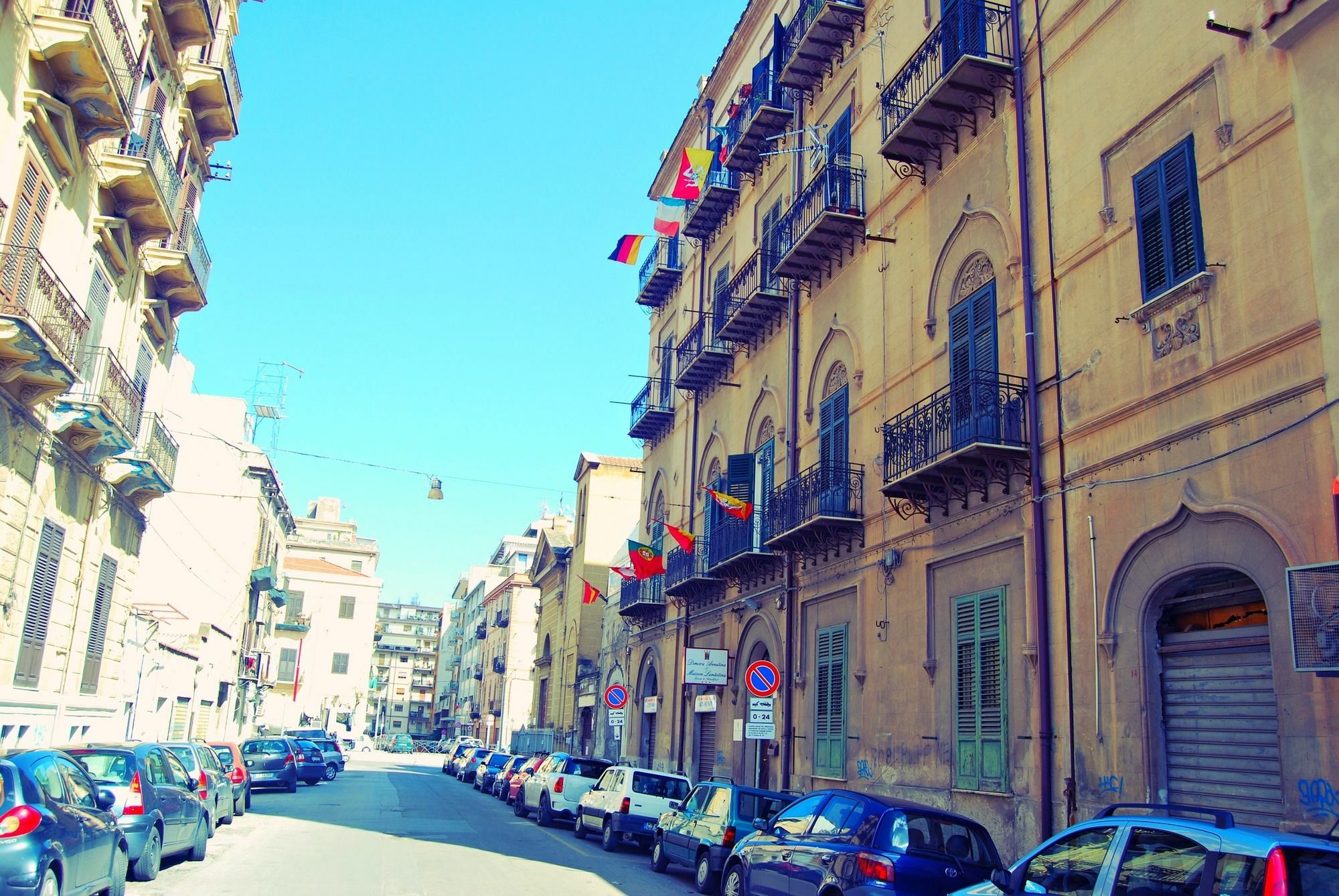 Casa Aurelia Hotell Palermo Exteriör bild